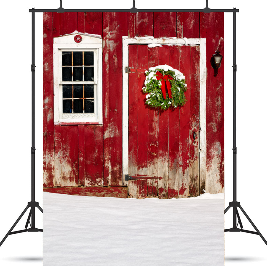 New Arrival-Green Christmas Wreath on Barn Door With Fresh Snow SBH0208