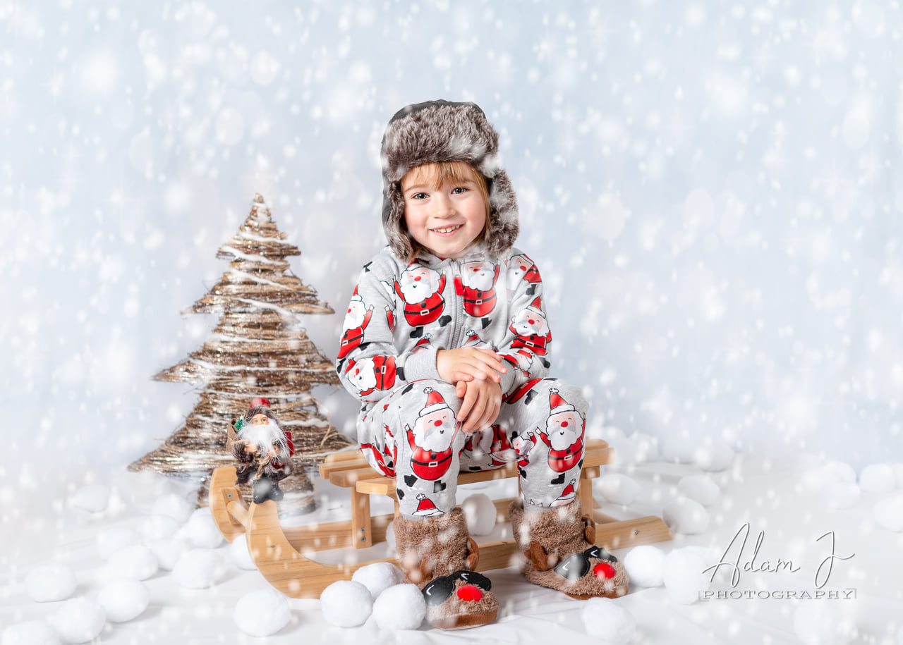 White Snow Sparkles Bokeh In Sunshine For Holiday Photo Backdrop