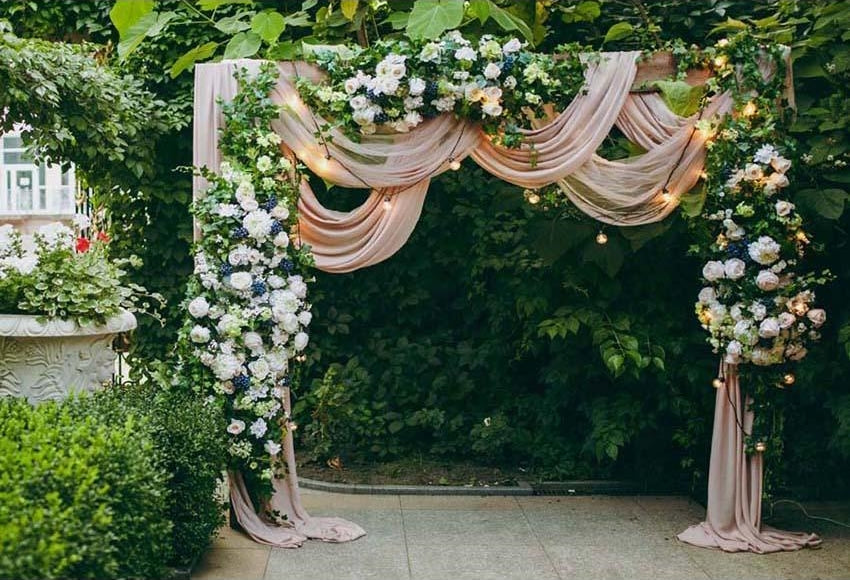 Beautiful Flowers Green Leaves Door Backdrop for Wedding Ceremony Photography